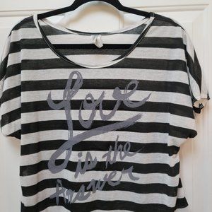 Love Tshirt